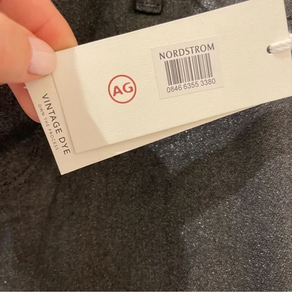 NWT - AG Farrah Skinny Jeans Size 27 in Gunmetal